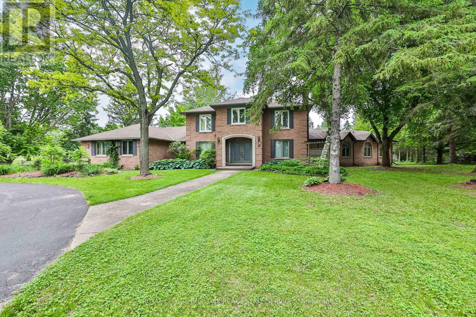 Property image for 10 KARENDALE CRESCENT|Hamilton (Freelton), Ontario L0R1K0
