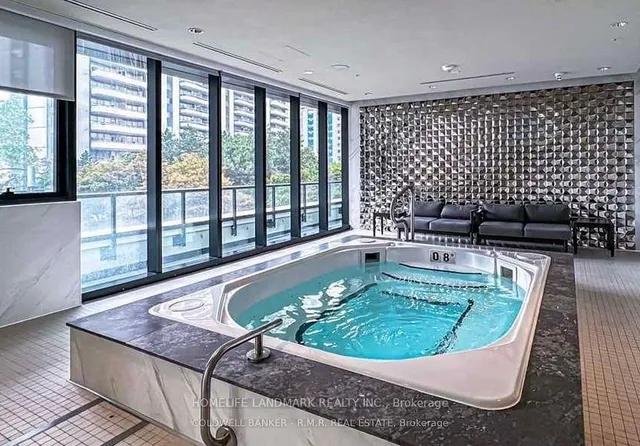 Additional image 5 of 585 Bloor St Unit 3318