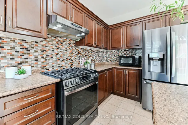 Additional image 20 of 54 GAMSON Cres