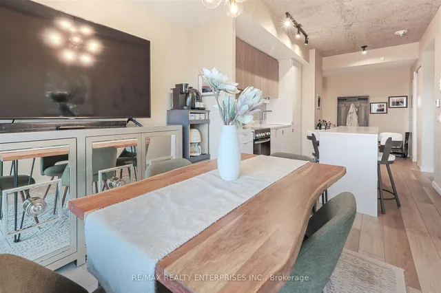 Additional image 15 of 7 Smith Cres Unit 410