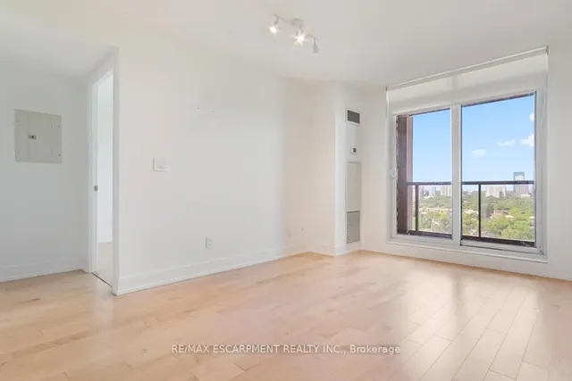 Additional image 15 of 18 Kenaston Gdns Unit 1701
