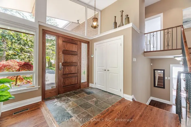 Additional image 5 of 8 Silverthorne Bush Dr