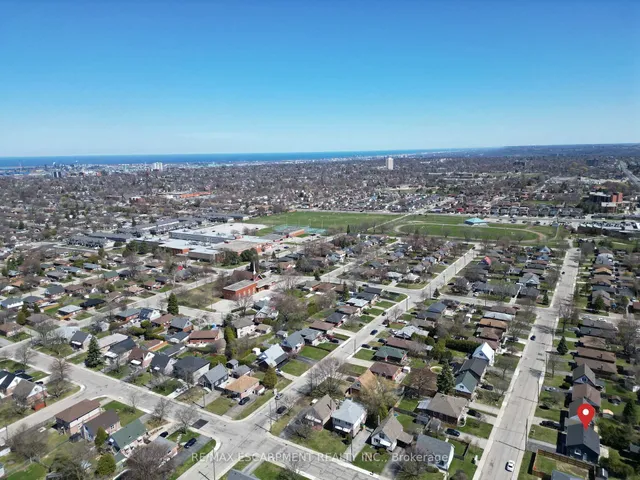 Additional image 3 of 54 Duncombe Dr