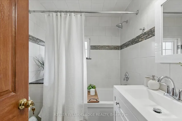 Additional image 34 of 122 Sanford Ave