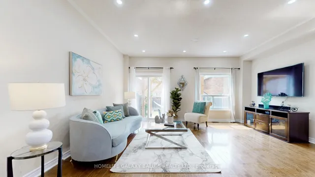 Additional image 3 of 383 Comiskey Cres