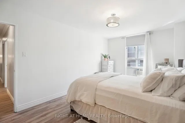 Additional image 19 of 1968 Main St Unit 1004