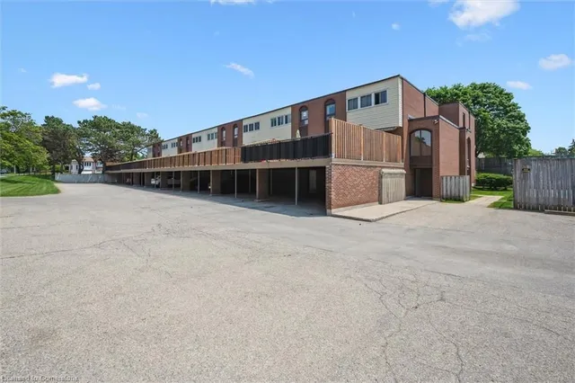 Additional image 5 of 17 Gibson Dr Unit 5