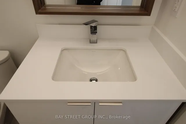 Additional image 17 of 543 Richmond St Unit 814