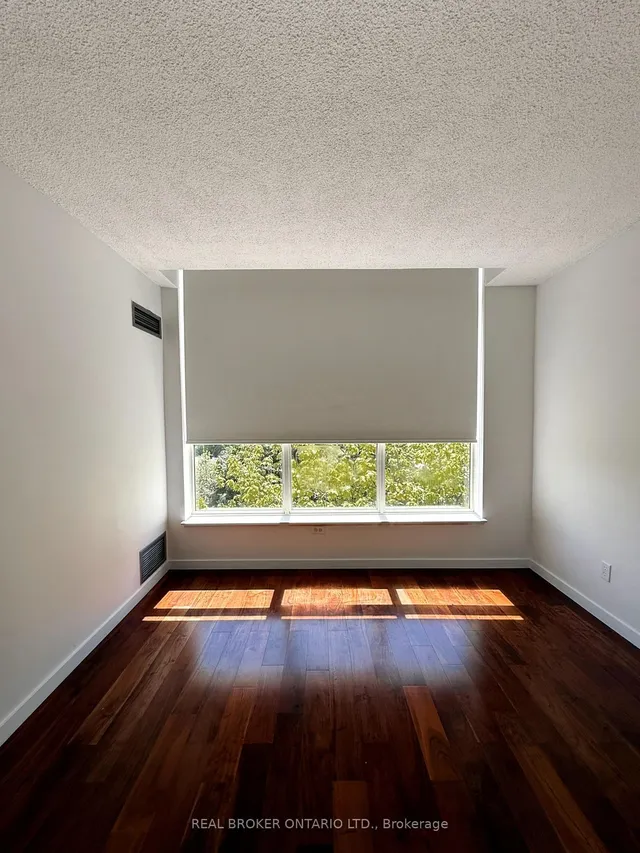 Additional image 13 of 20 Southport St Unit 608