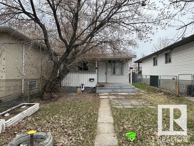 9423 110 AV NW|Edmonton, Alberta T5H1H2