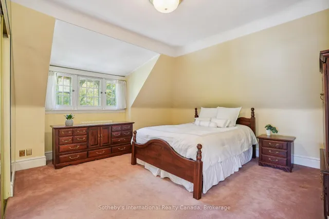 Additional image 22 of 88 Chedoke Ave