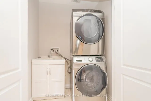 Additional image 30 of 91 Lanark Circ