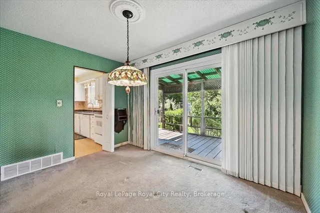 Additional image 15 of 701 Castleguard Cres