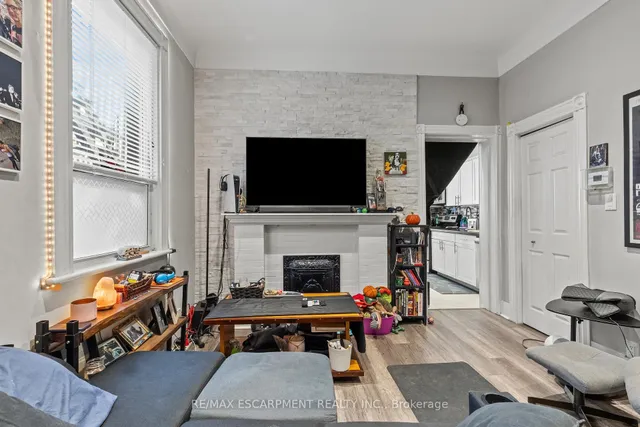 Additional image 30 of 181 West Ave