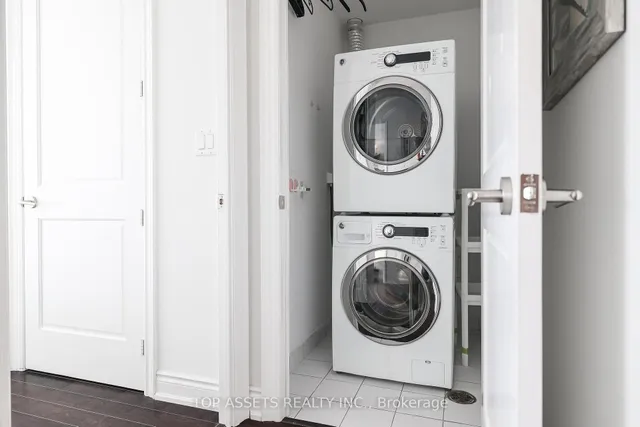 Additional image 47 of 388 Yonge St Unit 6609