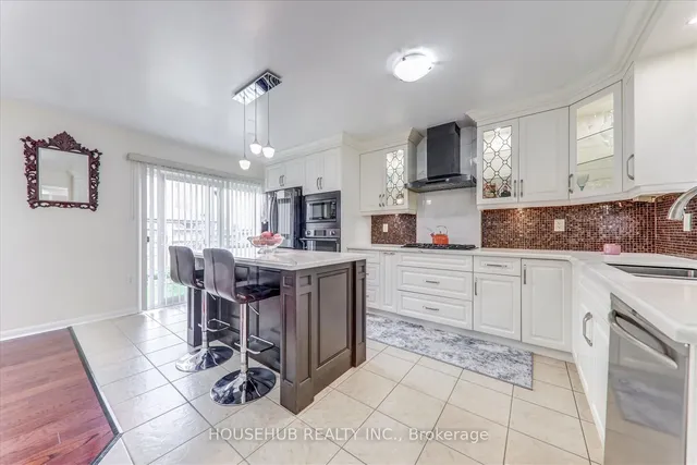 Additional image 10 of 697 Ambroise Cres
