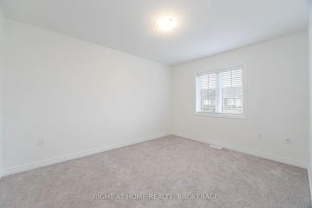 Additional image 25 of 30 Zoe Lane