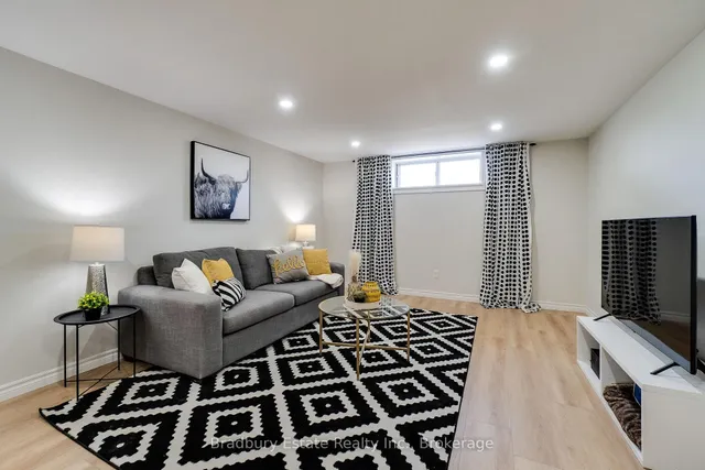 Additional image 32 of 3092 Palmer Dr