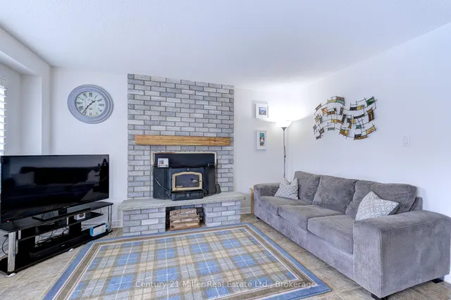 Additional image 19 of 3263 Mead Cres