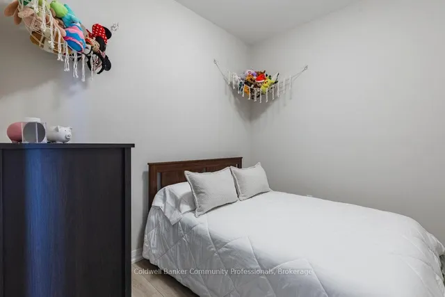 Additional image 19 of 120 Springvalley Cres Unit 208