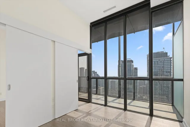 Additional image 23 of 110 Charles St Unit PH 4403