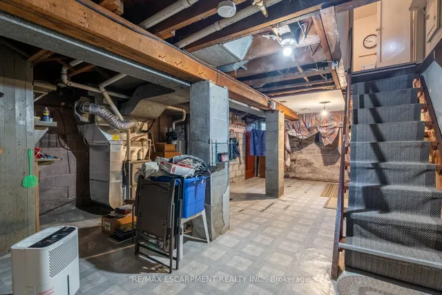 Additional image 31 of 204 Emerald St