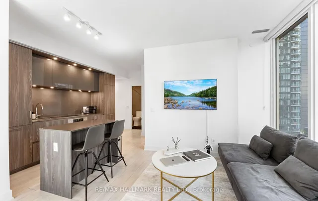 Additional image 16 of 35 Mercer St Unit 1114