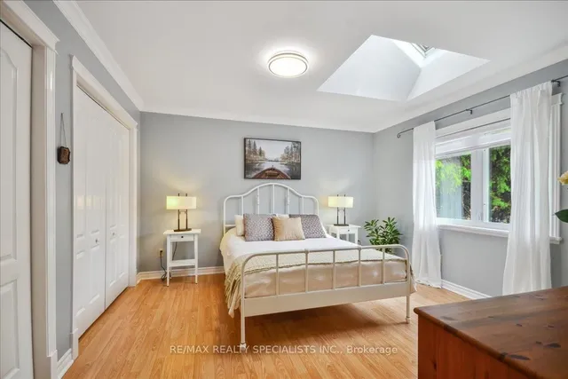 Additional image 24 of 137 Milton St