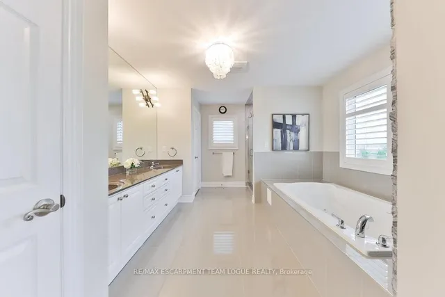 Additional image 21 of 4217 AMALETTA Cres