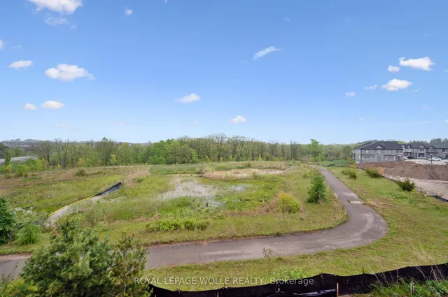 Additional image 4 of 15 Stauffer Woods Tr Unit D13