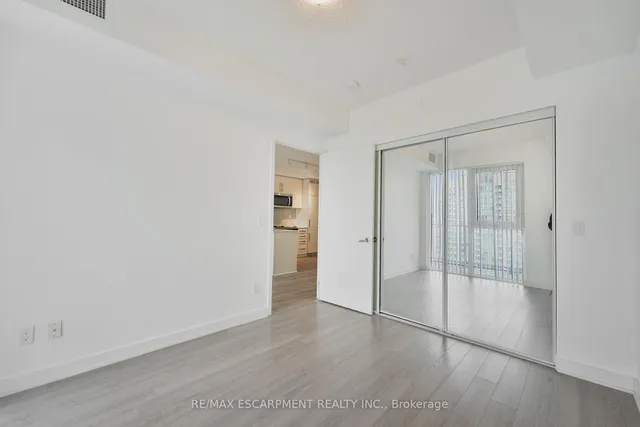 Additional image 23 of 5180 Yonge St Unit 6