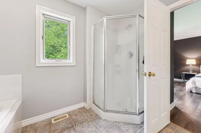 Additional image 31 of 35 Dayman Crt