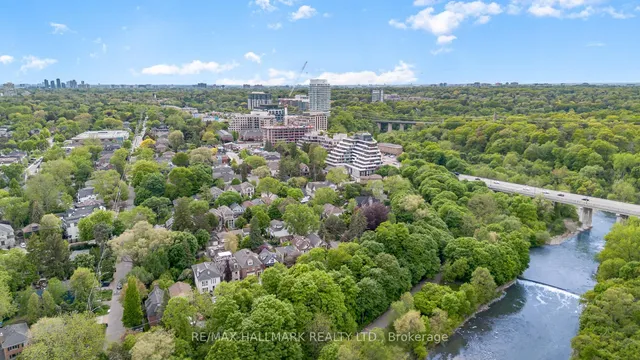 Additional image 33 of 25 Earlington Ave Unit 109