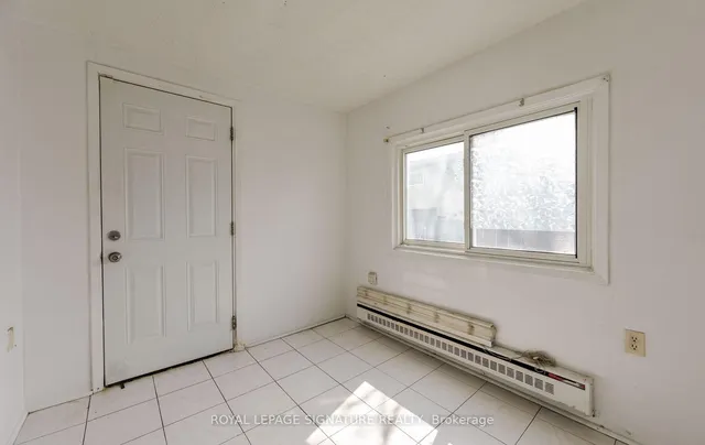 Additional image 13 of 10 Heatherside Crt