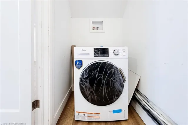 Additional image 18 of 29 New St