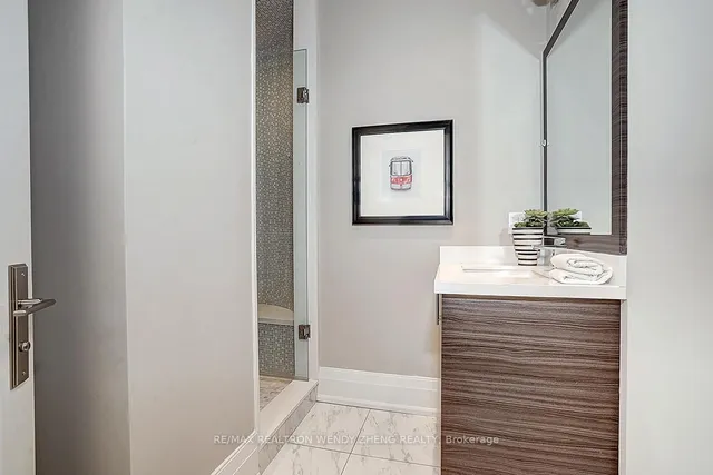 Additional image 44 of 93 Parkview Ave