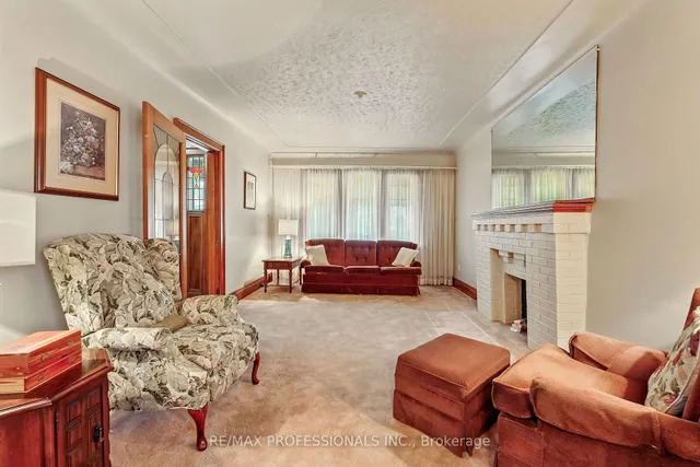 Additional image 18 of 261 Wexford Ave