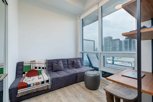 Additional image 19 of 395 Bloor St Unit 2805