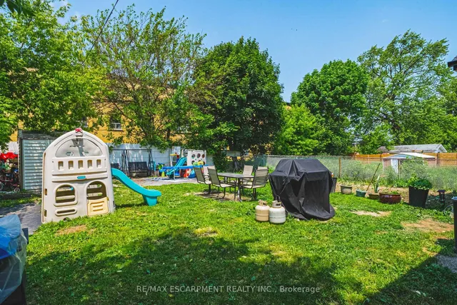 Additional image 36 of 302 East 43rd St