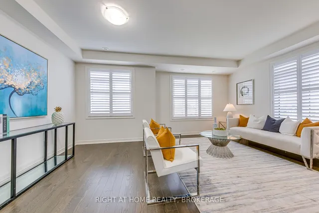 Additional image 26 of 451 Dundas St