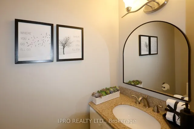 Additional image 4 of 30 Clematis Rd