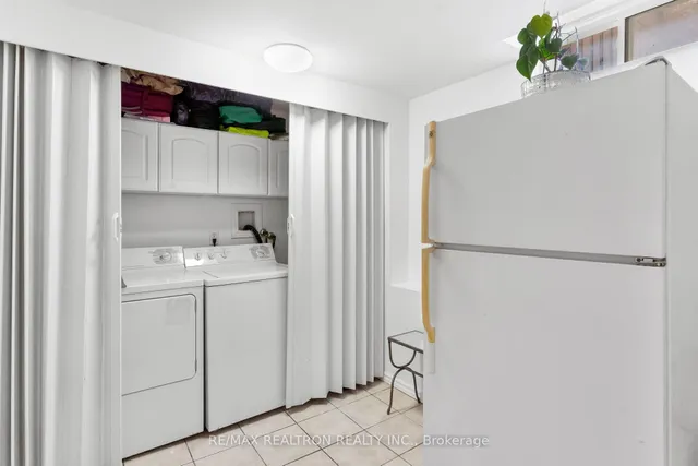 Additional image 39 of 107 Narrow Valley Cres