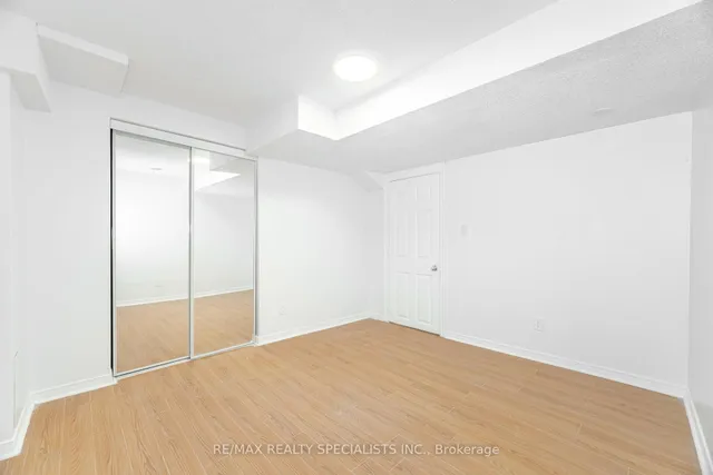 Additional image 35 of 8 Goreridge Cres