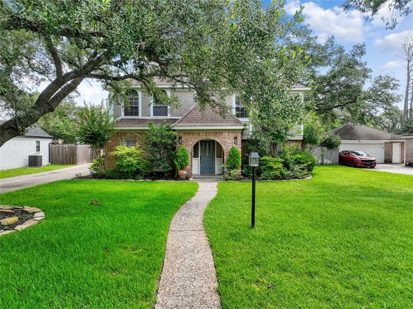 15514 Pebble Bend Dr, Houston, TX 77068