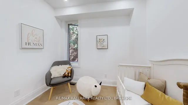 Additional image 15 of 755 Manning Ave