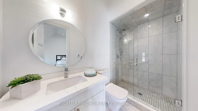 Additional image 34 of 63 Elmwood Ave