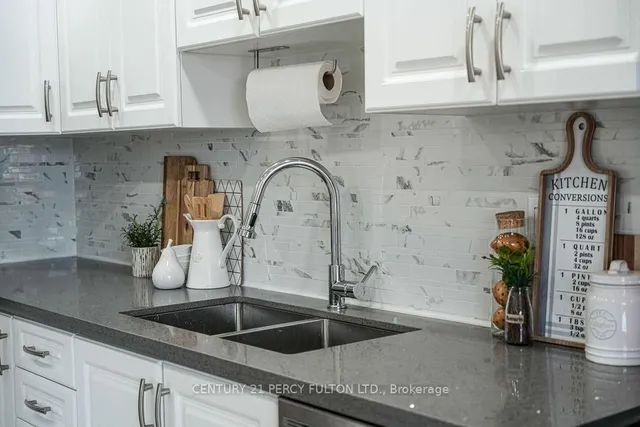 Additional image 13 of 20 Dean Park Rd Unit 1215