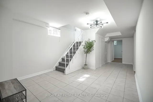 Additional image 26 of 14 Amulet St