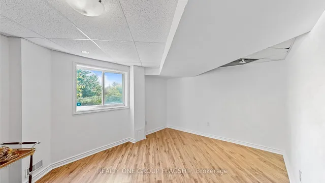 Additional image 42 of 42 Monaco Crt