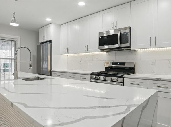 4163 Laconia Avenue, Bronx, NY 10466